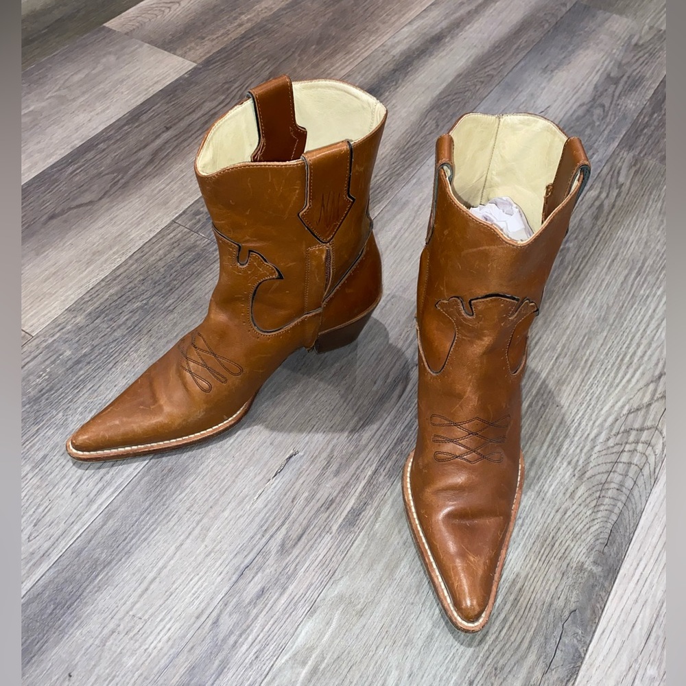 NEIMAN MARCUS Vintage Western Ankle Boots (9)